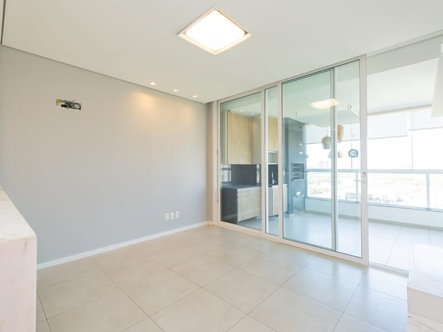 Apartamento 3 quartos e 2 banheiros, à venda ou para alugar, no bairro Areal em Pelotas