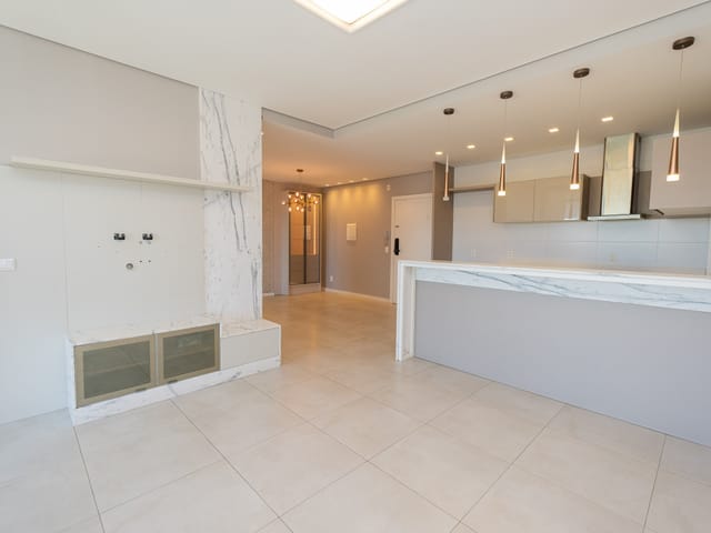 Apartamento 3 quartos e 2 banheiros, à venda ou para alugar, no bairro Areal em Pelotas