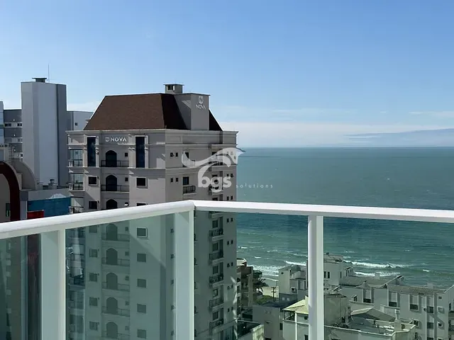Apartamento com 312m² 4 quartos e 5 banheiros, à venda, no bairro Meia Praia em Itapema