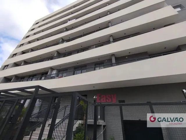 Apartamento 2 quartos e 1 banheiro, para alugar, no bairro Vila Izabel em Curitiba