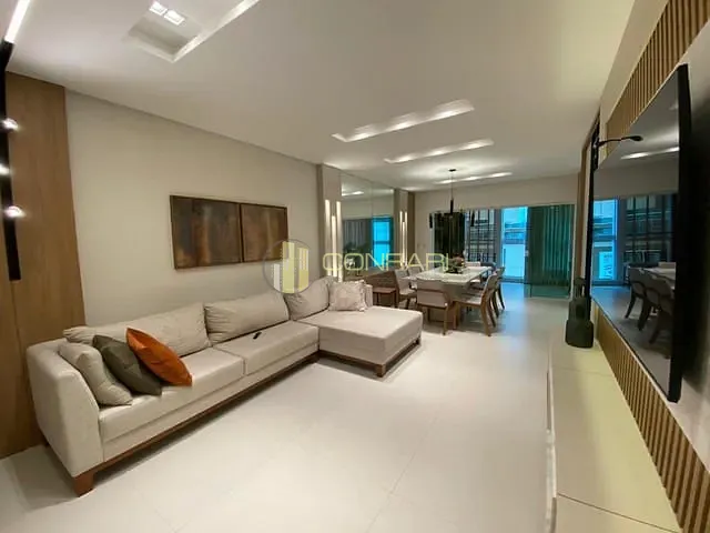Apartamento com 175m² 3 quartos e 4 banheiros, à venda, no bairro Meia Praia em Itapema