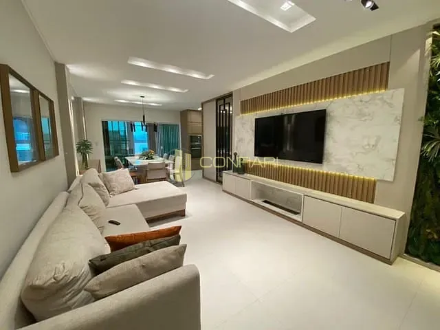 Apartamento com 175m² 3 quartos e 4 banheiros, à venda, no bairro Meia Praia em Itapema