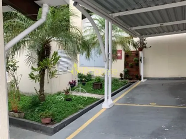 Apartamento 2 quartos e 2 banheiros, à venda ou para alugar, no bairro Centro em Pindamonhangaba