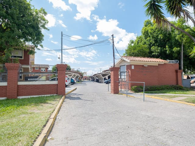 Apartamento com 36m² 2 quartos e 1 banheiro, para alugar, no bairro Areal em Pelotas