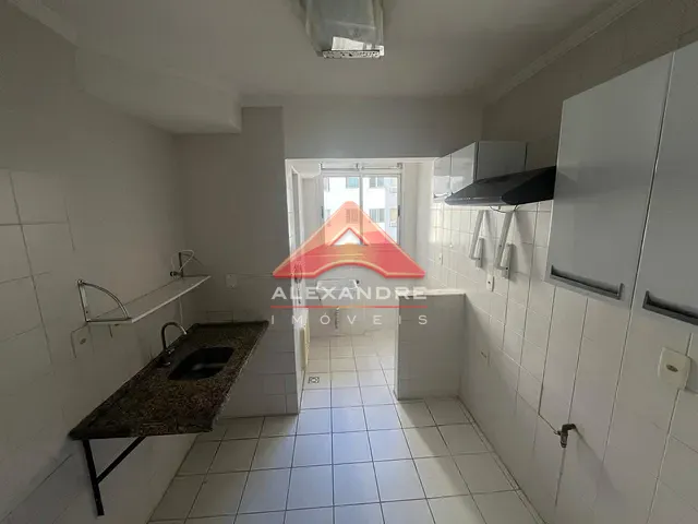 Apartamento 3 quartos e 2 banheiros, à venda, no bairro Conjunto Residencial Trinta e Um de Março em São José dos Campos