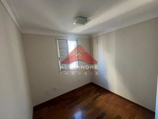 Apartamento 3 quartos e 2 banheiros, à venda, no bairro Conjunto Residencial Trinta e Um de Março em São José dos Campos