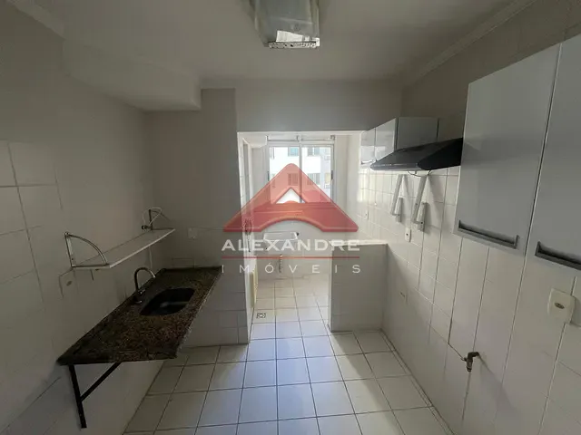 Apartamento 3 quartos e 2 banheiros, à venda, no bairro Conjunto Residencial Trinta e Um de Março em São José dos Campos