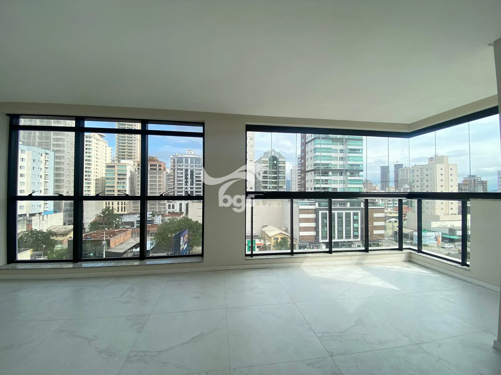 Apartamento, 3 quartos, 114 m² - Foto 2