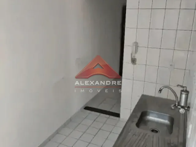 Apartamento 2 quartos e 1 banheiro, à venda, no bairro Monte Castelo em São José dos Campos