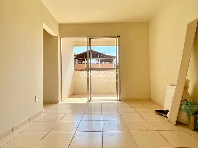 Apartamento com 60m² 2 quartos e 1 banheiro, à venda, no bairro Jaqueline em Belo Horizonte