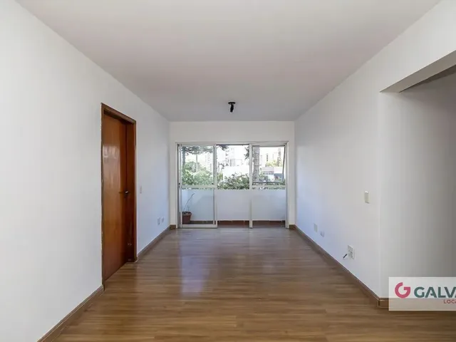 Apartamento 3 quartos e 1 banheiro, para alugar, no bairro Portão em Curitiba