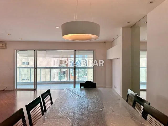 Apartamento 3 quartos e 4 banheiros, para alugar, no bairro Vila Leopoldina em Rua Carlos Weber