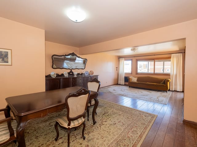 Apartamento com 243m² 3 quartos e 4 banheiros, à venda, no bairro Centro em Pelotas