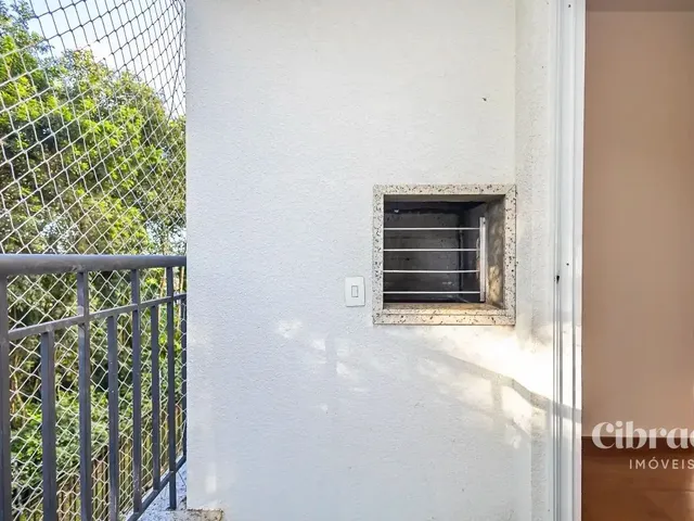 Apartamento 3 quartos e 2 banheiros, para alugar, no bairro Santa Cândida em Curitiba