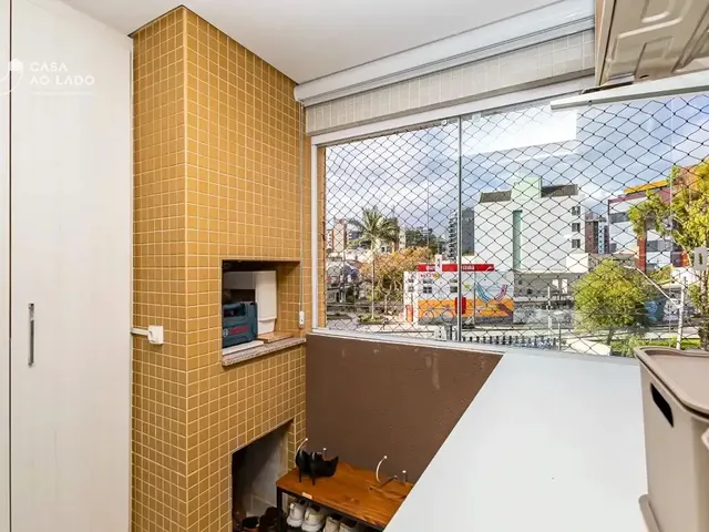 Apartamento 2 quartos e 2 banheiros, à venda, no bairro Centro em Curitiba