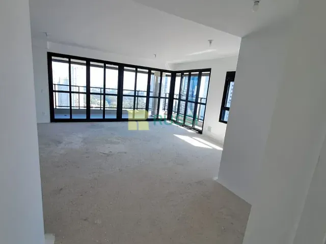 Apartamento 3 quartos e 4 banheiros, à venda, no bairro Green Valley Alphaville em Barueri