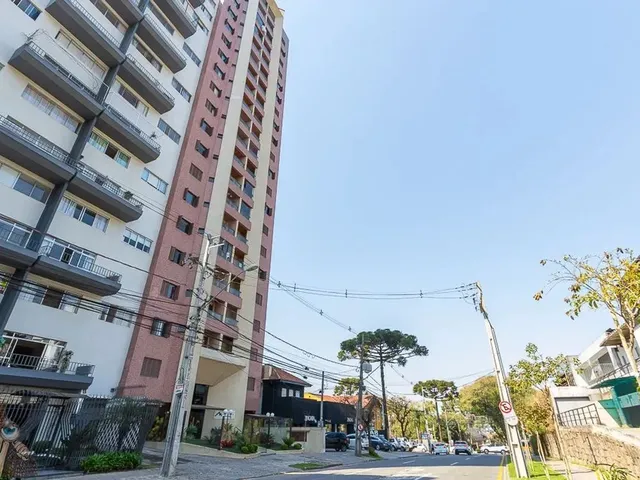 Apartamento 3 quartos e 2 banheiros, para alugar, no bairro Cabral em Curitiba