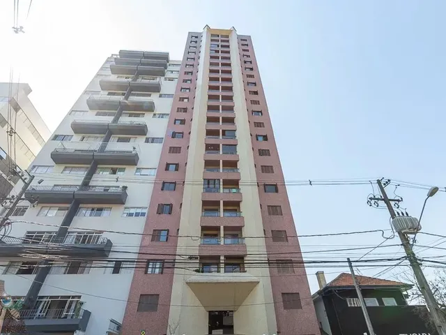 Apartamento 3 quartos e 2 banheiros, para alugar, no bairro Cabral em Curitiba