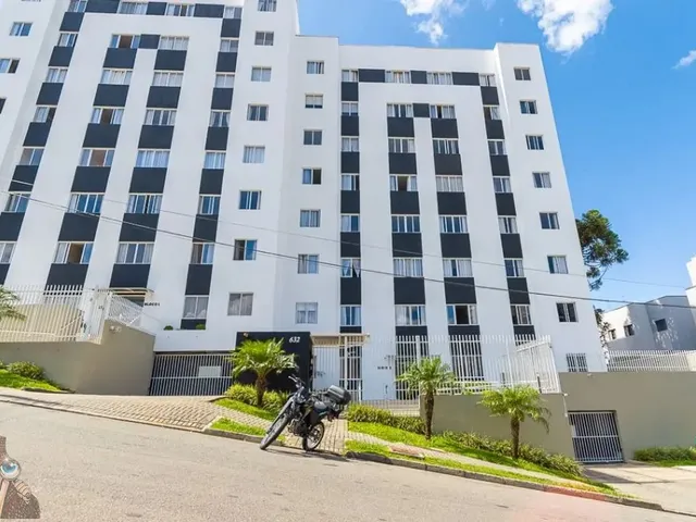 Apartamento 3 quartos e 1 banheiro, para alugar, no bairro Tingui em Curitiba