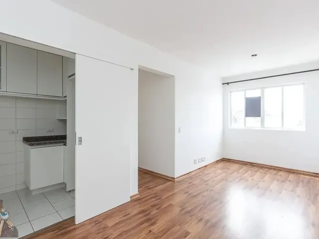 Apartamento 3 quartos e 1 banheiro, para alugar, no bairro Tingui em Curitiba