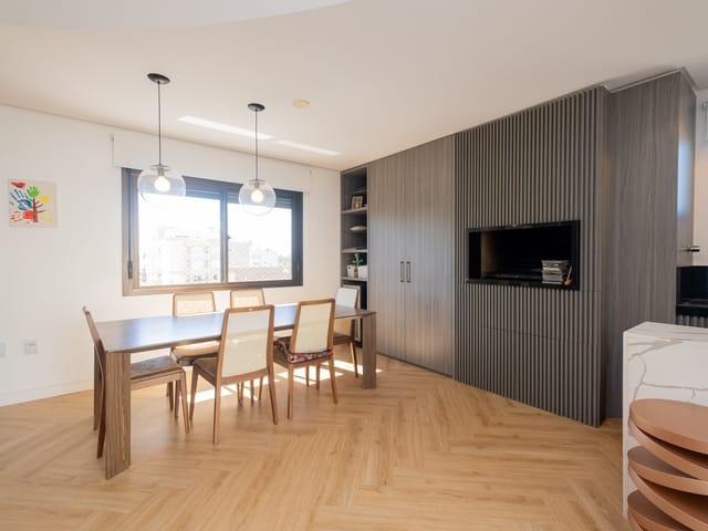 Apartamento com 254m² 4 quartos e 4 banheiros, à venda, no bairro Centro em Pelotas