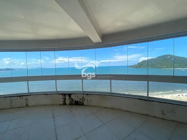 Apartamento com 300m² 4 quartos e 5 banheiros, à venda, no bairro Centro em Balneário Camboriú