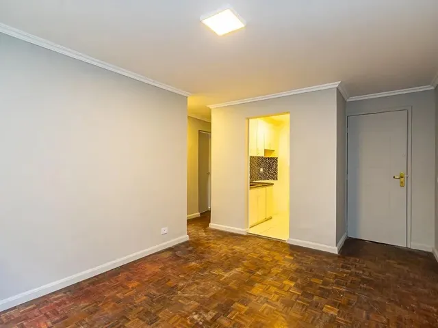 Apartamento 3 quartos e 1 banheiro, à venda, no bairro Campo Comprido em Curitiba