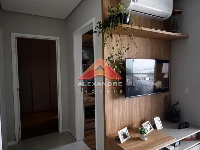 Apartamento 2 quartos e 1 banheiro, à venda, no bairro Jardim Primavera em Jacareí