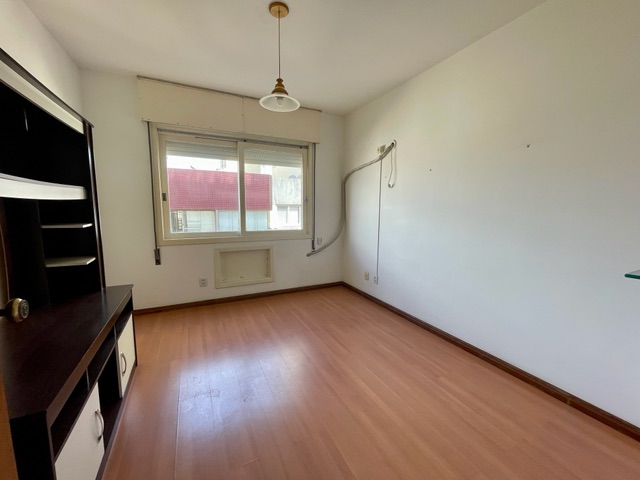 Apartamento com 213m² 3 quartos e 3 banheiros, à venda, no bairro Centro em Pelotas