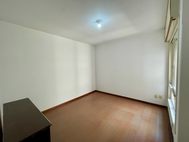 Apartamento com 213m² 3 quartos e 3 banheiros, à venda, no bairro Centro em Pelotas