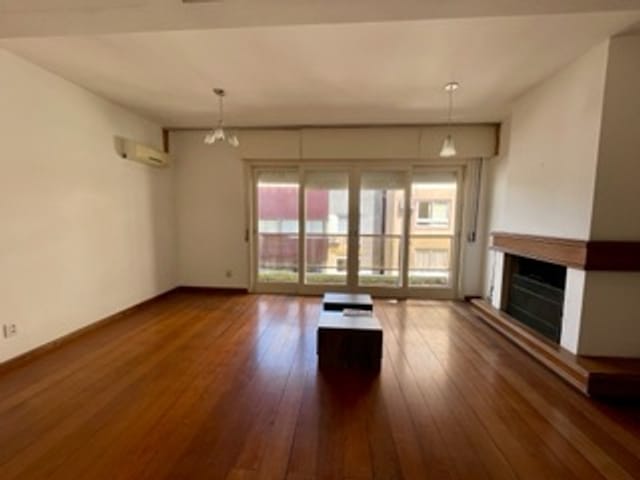 Apartamento com 213m² 3 quartos e 3 banheiros, à venda, no bairro Centro em Pelotas