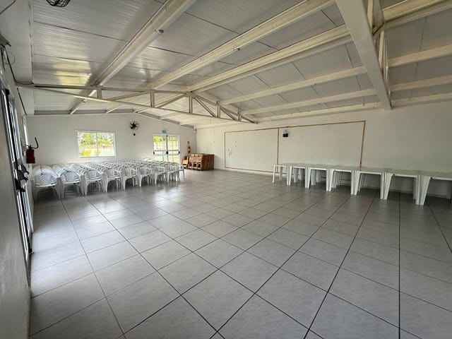 Apartamento 2 quartos e 1 banheiro, para alugar, no bairro Três Vendas em Pelotas