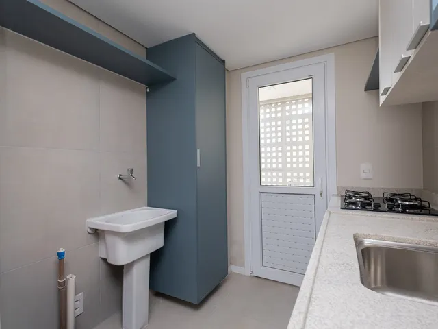 Apartamento com 69m² 2 quartos e 1 banheiro, à venda, no bairro Três Vendas em Pelotas