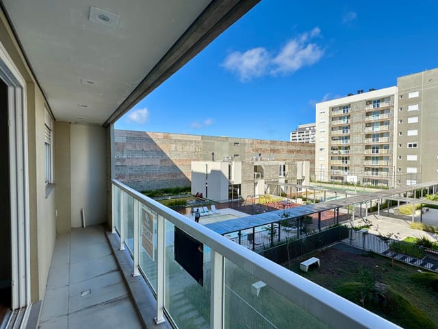 Apartamento 2 quartos e 1 banheiro, à venda, no bairro Três Vendas em Pelotas