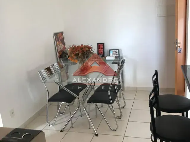 Apartamento 2 quartos e 1 banheiro, à venda, no bairro Parque Nova Esperança em São José dos Campos