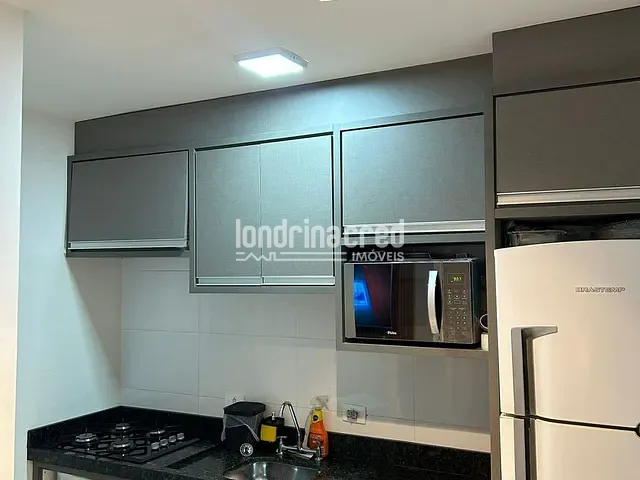 Apartamento 2 quartos e 2 banheiros, à venda, no bairro RESIDENCIAL PINHEIROS em Londrina