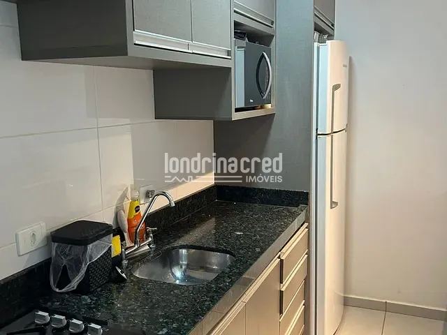Apartamento 2 quartos e 2 banheiros, à venda, no bairro RESIDENCIAL PINHEIROS em Londrina
