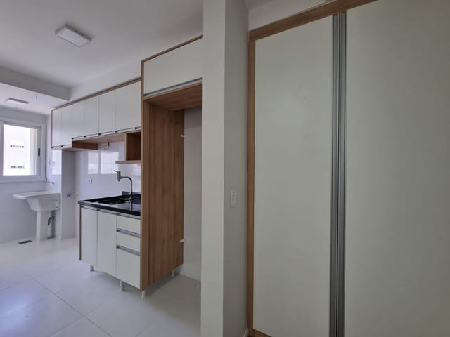 Apartamento com 142m² 3 quartos e 2 banheiros, para alugar, no bairro Jardim Presidente em Londrina