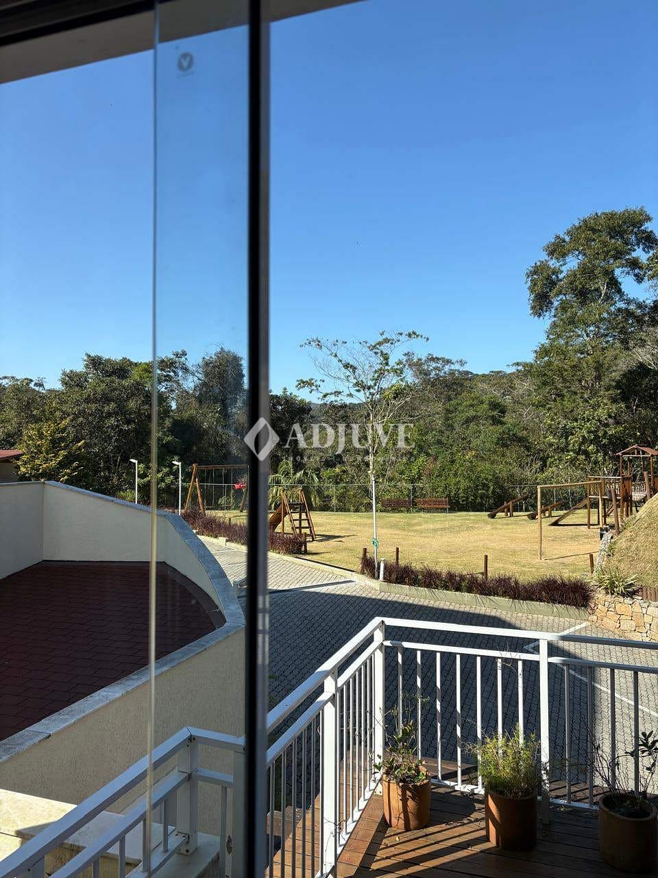 Apartamento à venda com 2 quartos, 107m² - Foto 5