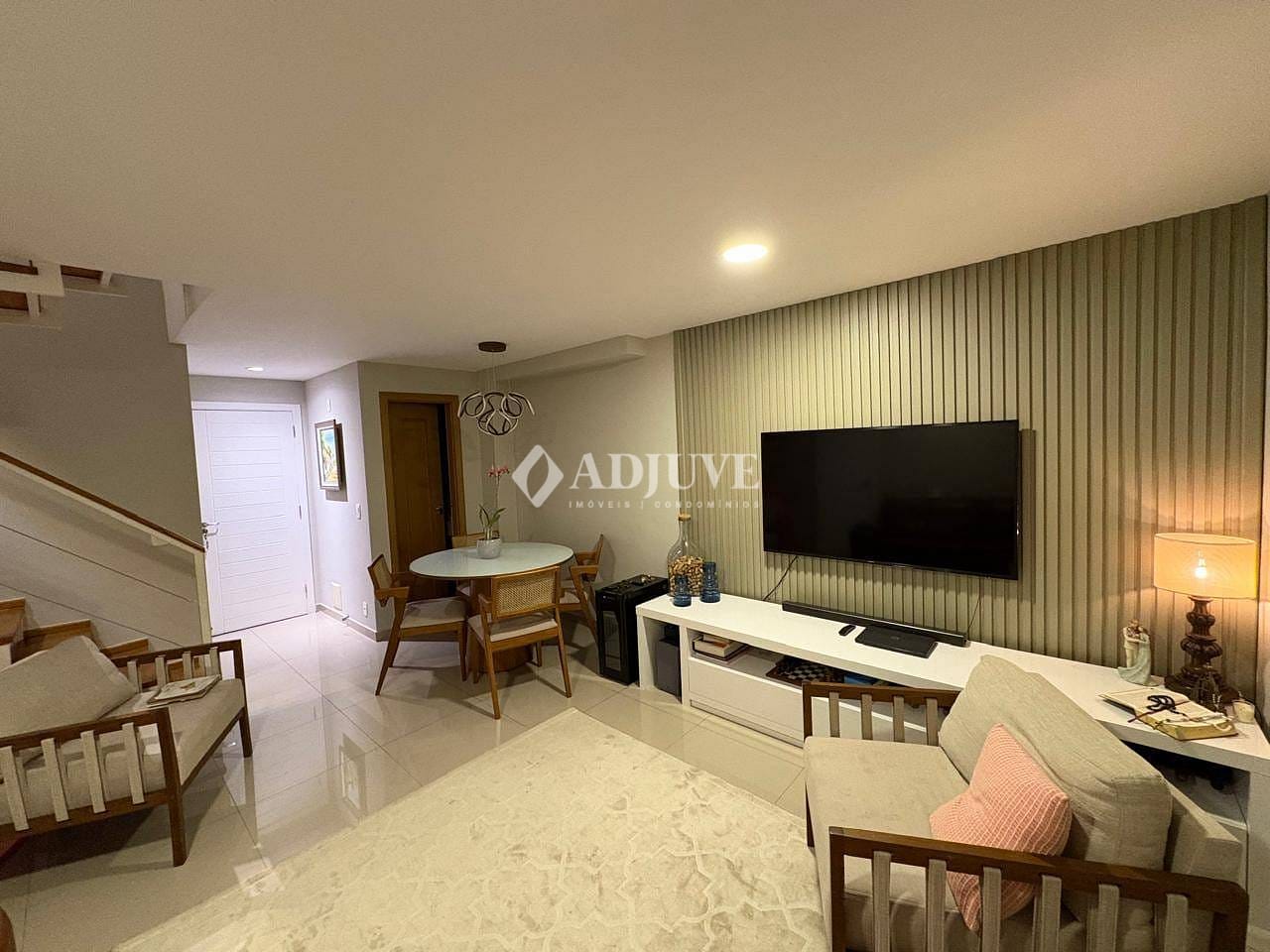 Apartamento à venda com 2 quartos, 107m² - Foto 4