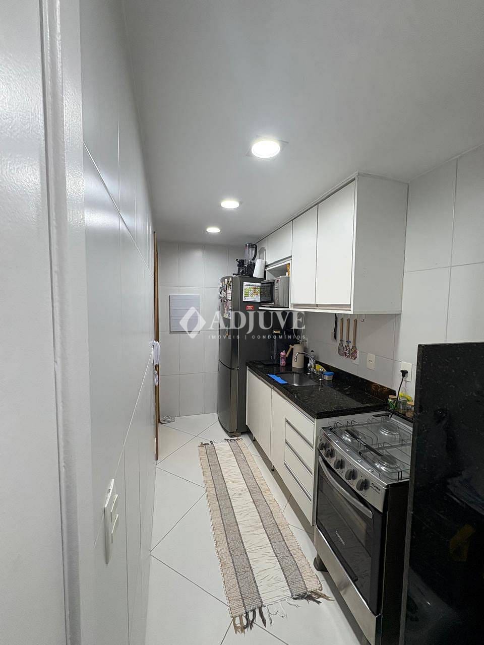 Apartamento à venda com 2 quartos, 107m² - Foto 6