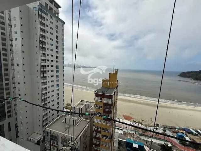 Apartamento com 230m² 4 quartos e 5 banheiros, à venda, no bairro Centro em Balneário Camboriú
