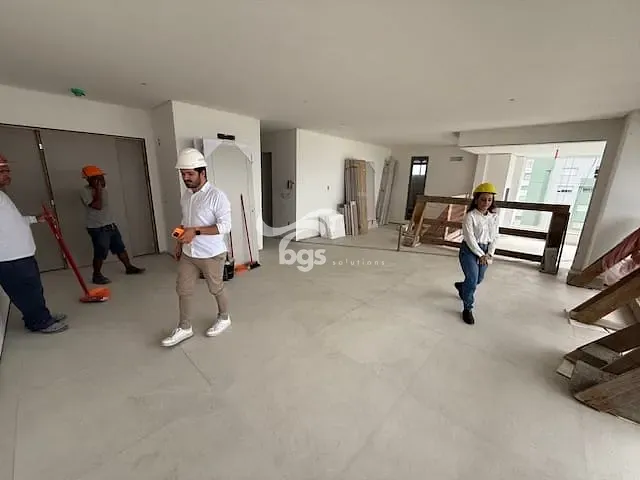 Apartamento com 230m² 4 quartos e 5 banheiros, à venda, no bairro Centro em Balneário Camboriú