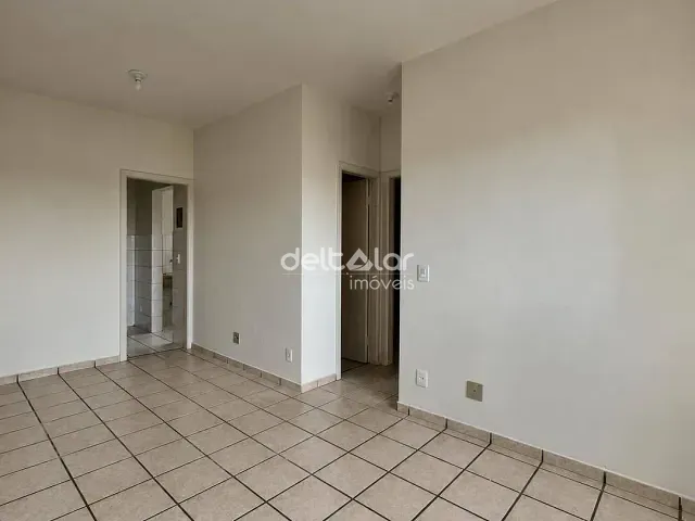 Apartamento com 48m² 2 quartos e 1 banheiro, para alugar, no bairro Planalto em Belo Horizonte