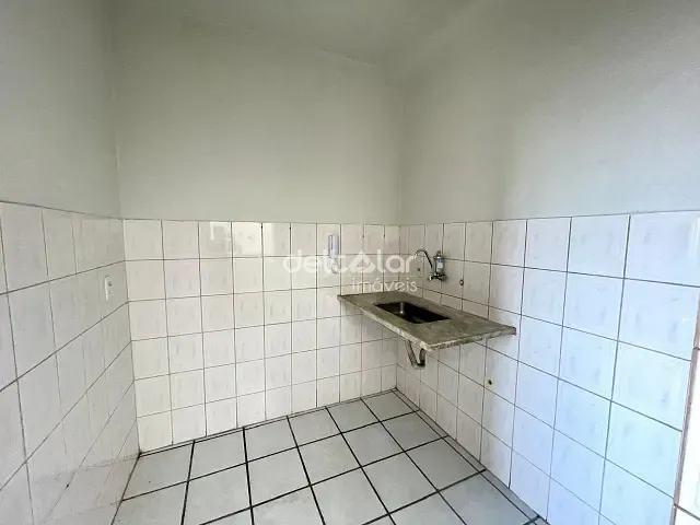 Apartamento com 48m² 2 quartos e 1 banheiro, para alugar, no bairro Planalto em Belo Horizonte