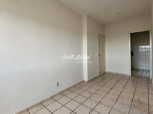 Apartamento com 48m² 2 quartos e 1 banheiro, para alugar, no bairro Planalto em Belo Horizonte