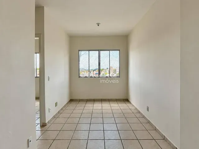 Apartamento com 48m² 2 quartos e 1 banheiro, para alugar, no bairro Planalto em Belo Horizonte