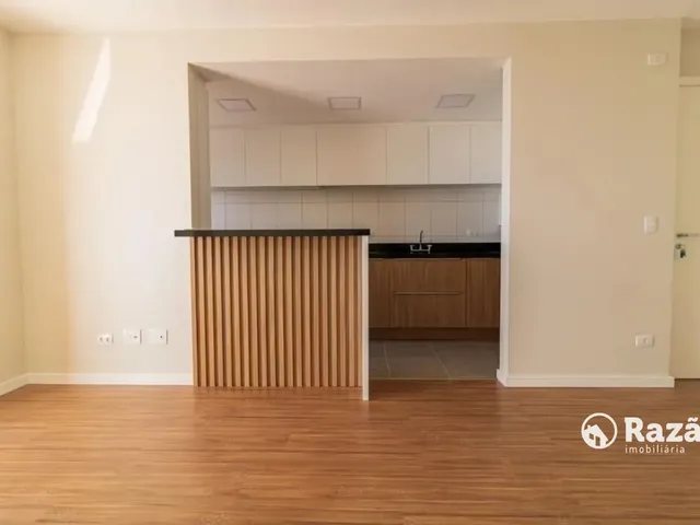 Apartamento 2 quartos e 2 banheiros, para alugar, no bairro Capão Raso em Curitiba