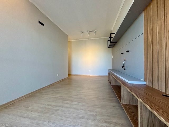 Foto do Apartamento - Apartamento à venda no  Residencial Marseille, Centro - 85 m², 2 quartos (sendo 1 suíte), móveis planejados, sacada, churrasqueira e vaga de garagem. | UP Imóveis