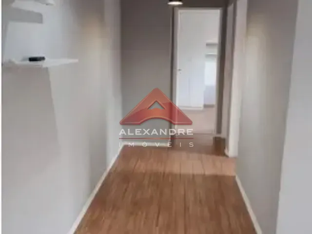 Apartamento 2 quartos e 1 banheiro, à venda, no bairro Vila Tesouro em São José dos Campos
